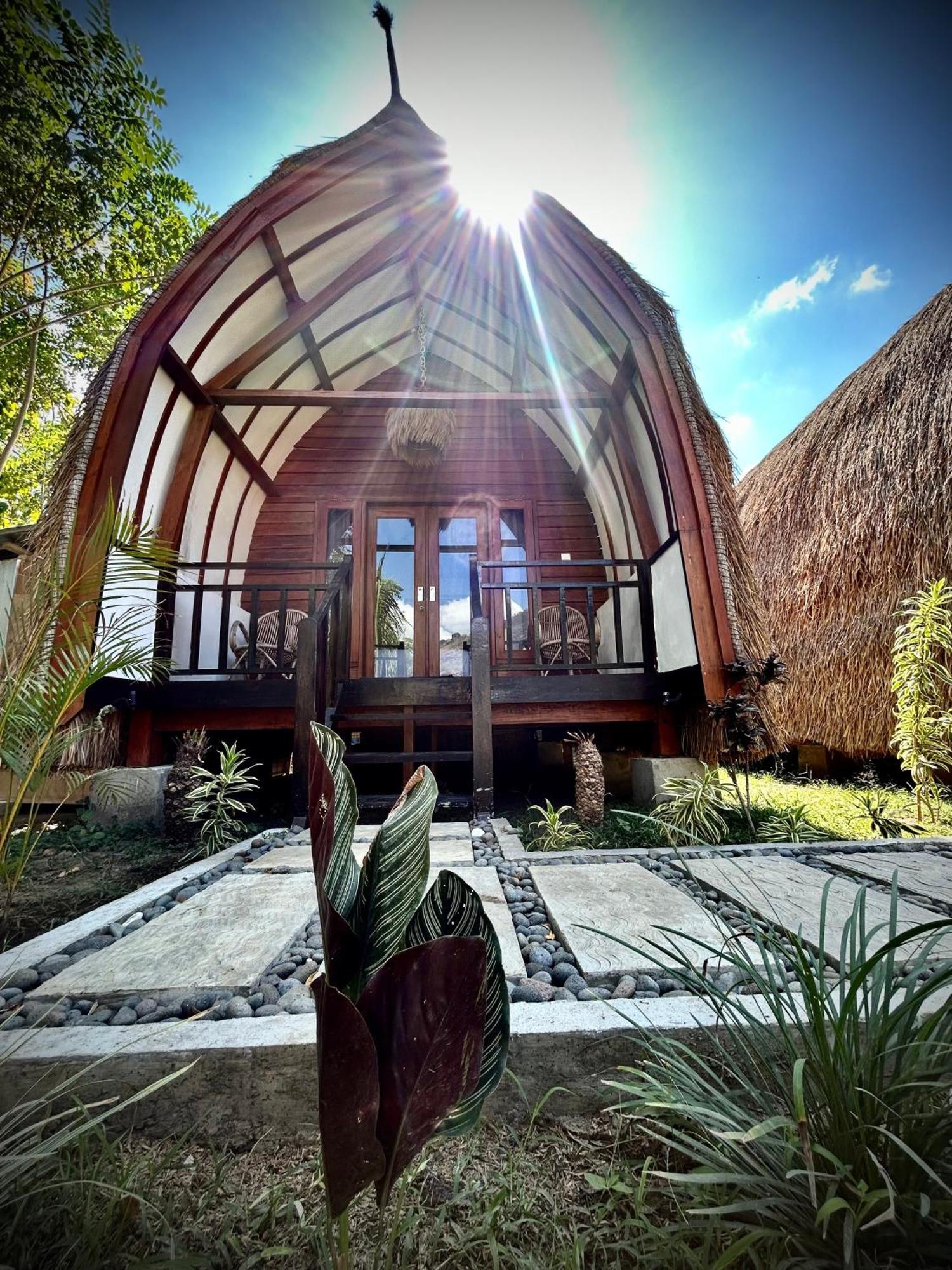 Damai Bungalows Maluk Exterior foto